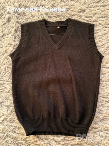 Дамски черен пуловер