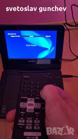 портативен двд/сд/мп3 плеър с батерия и адаптер за ел.мрежата, снимка 1