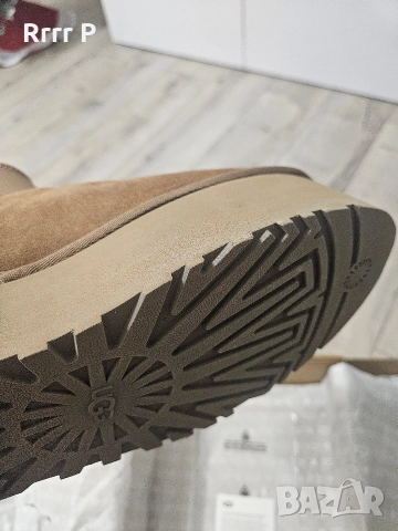 UGG - Велурени зимни боти Classic Mini Dipper Бежов цвят, снимка 7 - Дамски боти - 52915382
