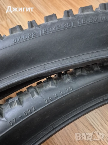 Велосипедни гуми Schwalbe 29x2.25 , снимка 3 - Части за велосипеди - 53389627