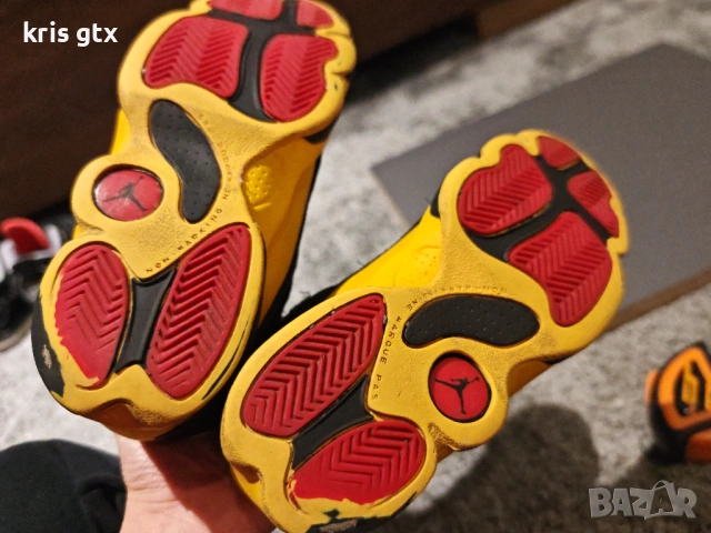 Детски баскетболни маратонки Jordan 13 Retro черно и жълто оригинални, снимка 10 - Детски маратонки - 53484773