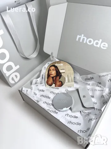 Rhode Mirror Оригинално метално
огледалце Rhode от Hailey Bieber, снимка 3 - Други - 56140093