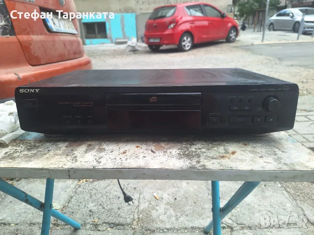 CD pleyar SONY CDP= XE220