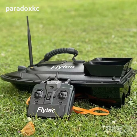 Лодка за захранка и стръв Flytec 2011-5 - Original RC Bait Boat 
