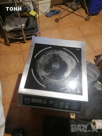 частиПрофесионален индукционен котлон, снимка 1