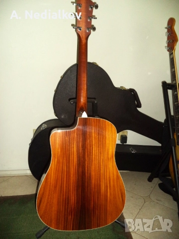 Taylor 210 CE DLX electroacoustic guitar, снимка 4 - Китари - 51574645