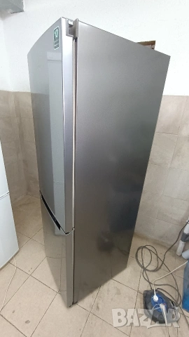 хладилник с фризер Samsung inverter, снимка 4 - Хладилници - 53399213