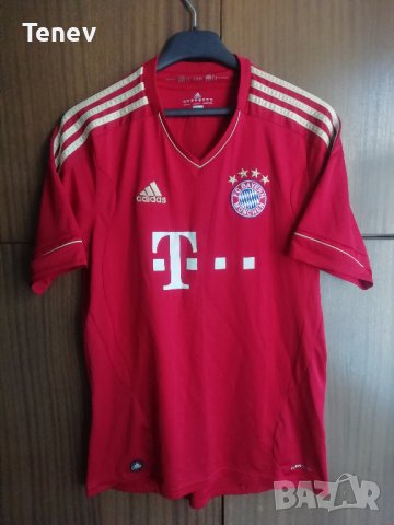 Bayern Munchen Adidas оригинална тениска фланелка размер М Байерн Мюнхен Munich екип 