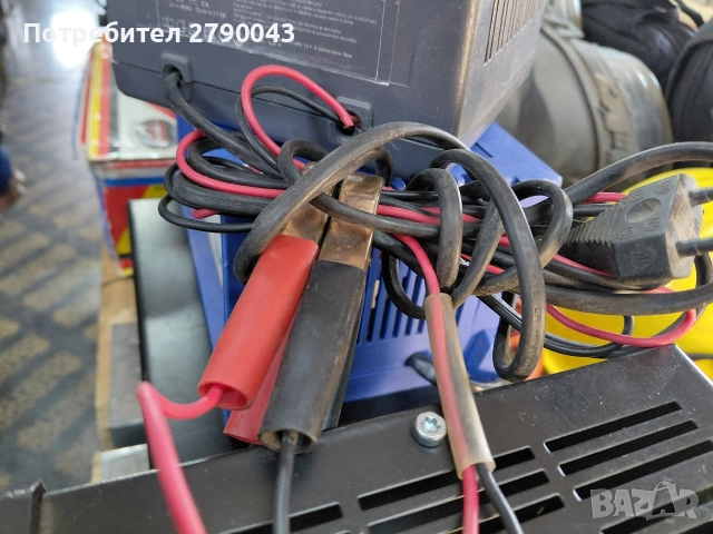 зарядно за акумулатор , снимка 3 - Аксесоари и консумативи - 52854291