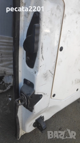 Продавам - Задна лява и задна дясна товарни врати за Рено Мастер 2018 г. , снимка 9 - Части - 51762582
