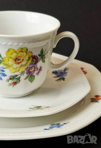 Троен сет чаша за кафе или чай с чинийки - Schirnding Bavaria, снимка 5 - Чаши - 53617879