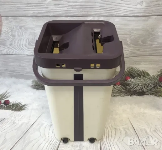 Компактен квадратен моп с кофа  , снимка 2 - Мопове, кофи, четки и метли - 50383157