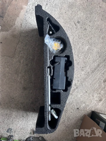 резервно оборудване за мерцедес ц класа w203 c class лепило и компресор за гуми