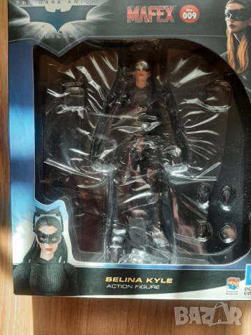 Екшън фигура на Жената котка(cat women) на Mafex,нова с кутия, снимка 3 - Колекции - 36195051
