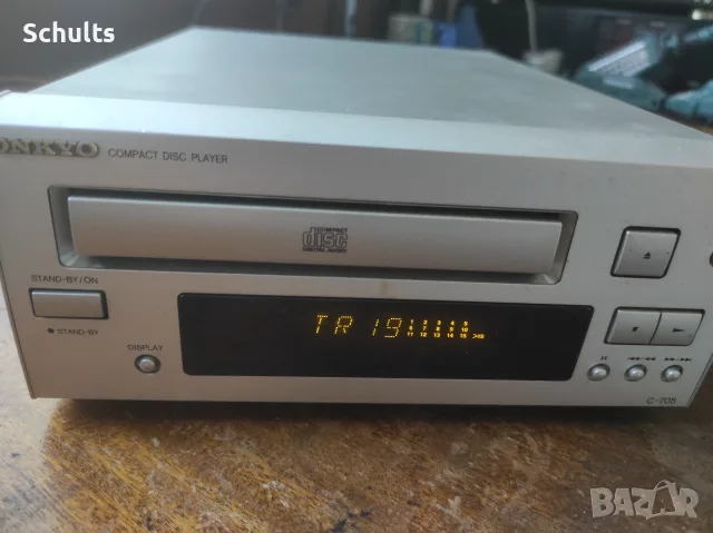 Onkyo C 705 компакт диск плеър