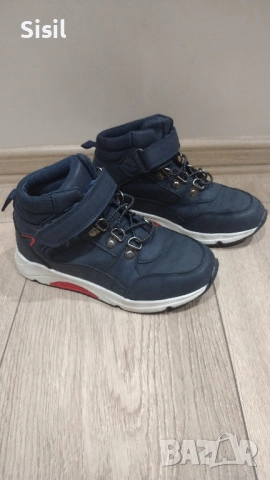 Детски боти със велкро лепенки 