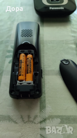 Домашен телефон Panasonic с подвижна слушалка, снимка 10 - Стационарни телефони и факсове - 51847041