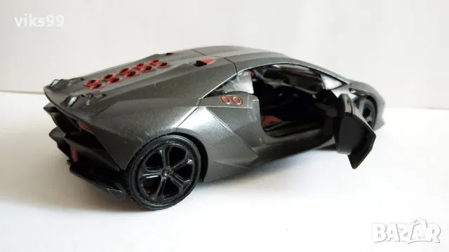 Lamborghini Sesto Elemento Motormax - Мащаб 1:24, снимка 5 - Колекции - 47822442