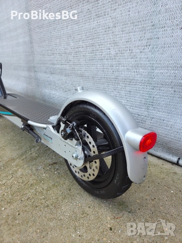 Mi Electric Scooter Pro 2 Mercedes AMG F1 Team Edition, снимка 6 - Велосипеди - 53442730