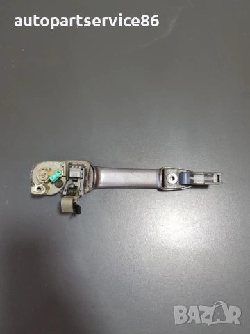 Външна дръжка за предна дясна врата сребрист цвят за Mazda 6 (2002-2006), снимка 2 - Части - 53714561