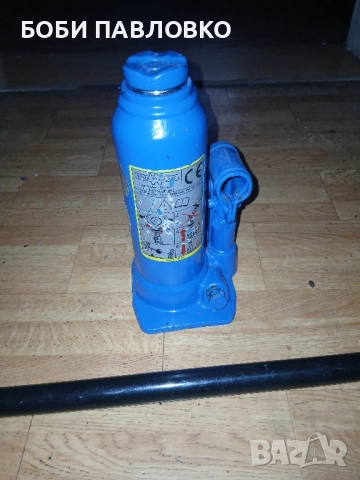 5тонен хидр.крик мерцедес-бенц нов, снимка 8 - Аксесоари и консумативи - 51963871