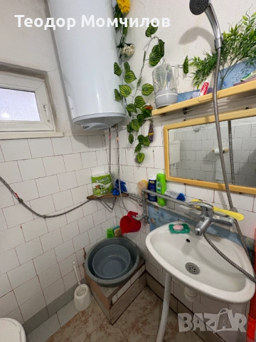 Продавам къща с двор - Генерал Тошево, снимка 13 - Къщи - 53745054