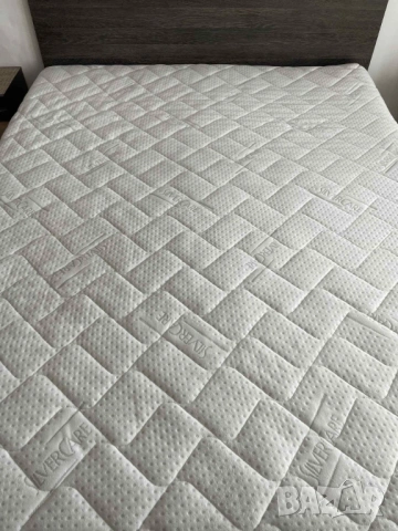 Балчик лично предаване! Легло 160 на 200 Матрак Подматрачна Рамка, снимка 4 - Спални и легла - 53738965