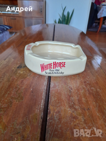 Стар пепелник White Horse, снимка 2 - Други ценни предмети - 44826094