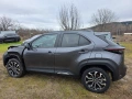 Toyota yaris cross 1.5 Hybrid 4x4 2024, снимка 3