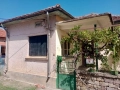 Къща в Петревене, снимка 2