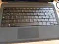 Surface Pro 3 таблет става като лаптоп има магнитна оригинална клавиатура и оригинално зарядно , снимка 2