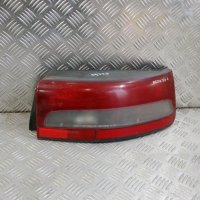 Десен стоп Mazda 323	, снимка 1 - Части - 42536711