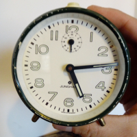 Стар механичен немски будилник,настолен часовник, снимка 1 - Антикварни и старинни предмети - 36224808