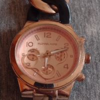 Дамски часовник MICHAEL KORS много красив стилен дизайн - 21897, снимка 2 - Дамски - 36251927