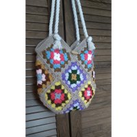 Плетени дамски чанти, многоцветни подаръци за Коледните празници, снимка 6 - Чанти - 42698019