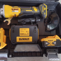 Акумулаторен ъглошлайф DeWALT 24V 5,0 Ah + 2 батерии и зарядно +5 диска за метал, снимка 1 - Други инструменти - 36333350