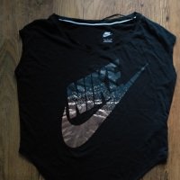 Nike Women's Signal Metallic T-Shirt - страхотна дамска тениска КАТО НОВ, снимка 5 - Тениски - 35733797