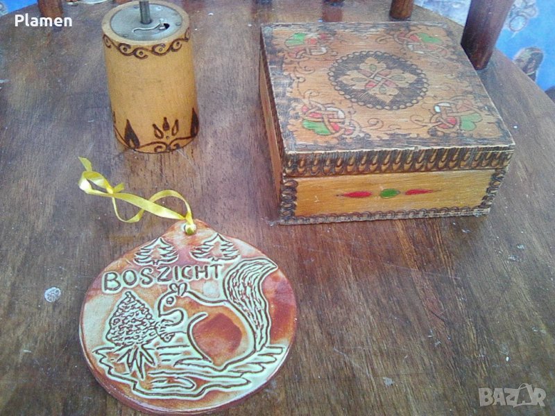 Три предмета в лот мелничка кутия и апликация за стена, снимка 1