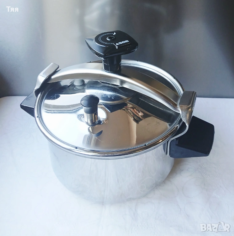 Тенджера под налягане 4.5 л, снимка 1