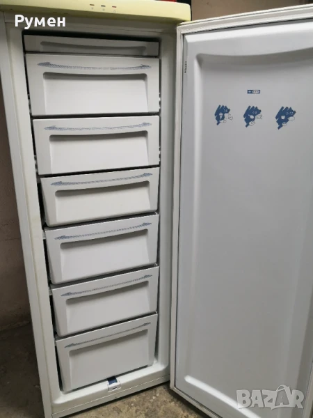 Фризер вертикален с 6 чекмеджета, снимка 1