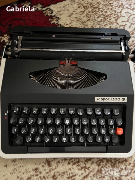 Пишеща машина Хеброс 1300 Ф, снимка 1