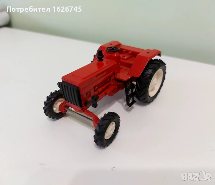 Трактор Беларус 1:43, снимка 1