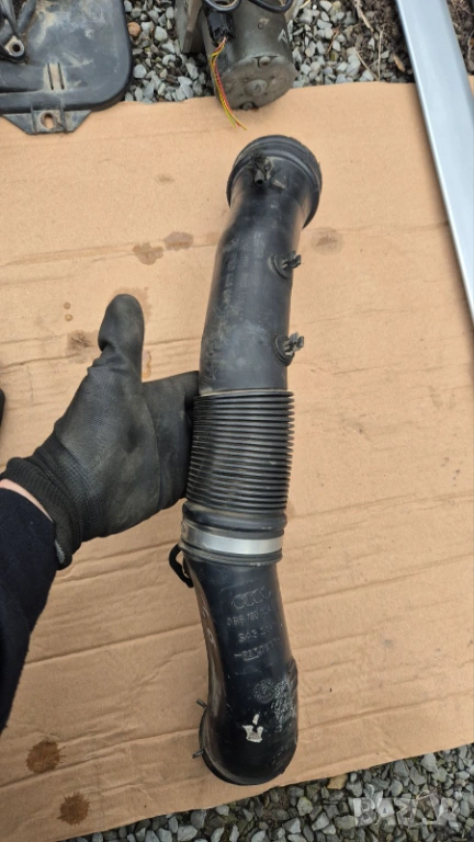 markuch filtur маркуч въздушен филтър Ауди А4 Б6 Audi A4 B6 1.6 102 06B 129 627  06B 133 354, снимка 1