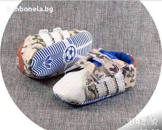 Бебешки обувки / маратонки Adidas за момченце, снимка 1