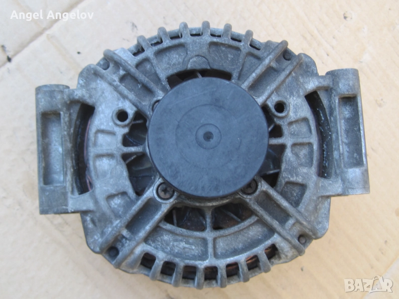 Динамо / Генератор за MERCEDES VITO W639 2.2 CDI 651 A0131541002 0124625006 Bosch 12V 200A VITO W639, снимка 1