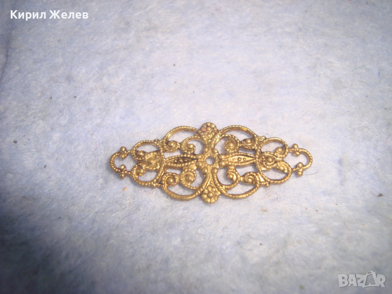 СТАРА ПОЗЛАТЕНА ФИЛИГРАННА БРОНЗОВА АРТ ДЕКО СТАРИННА АПЛИКАЦИЯ УКРАШЕНИЕ 26284, снимка 1