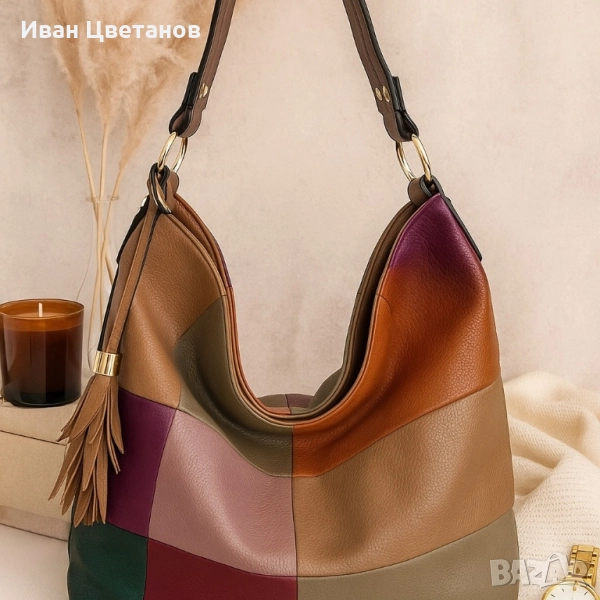 Универсална многоцветна дамска чанта хобо с пискюл, снимка 1