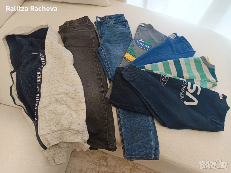 Лот подплатени дънки и пуловери HM за момче р. 122, снимка 1