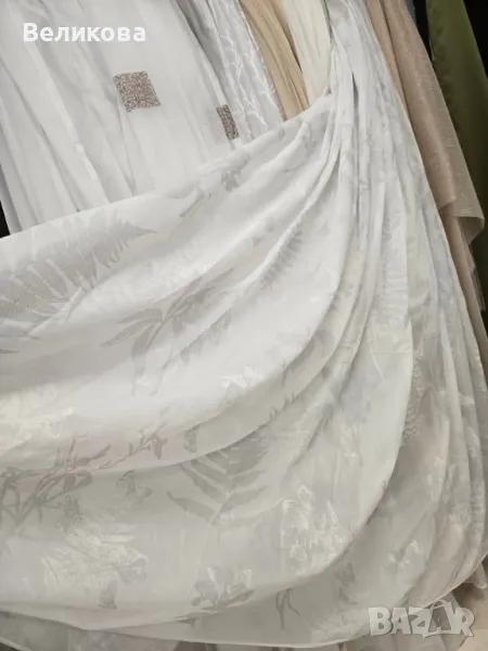 Красив модел за тънки пердета със нежно сиви акценти , снимка 1