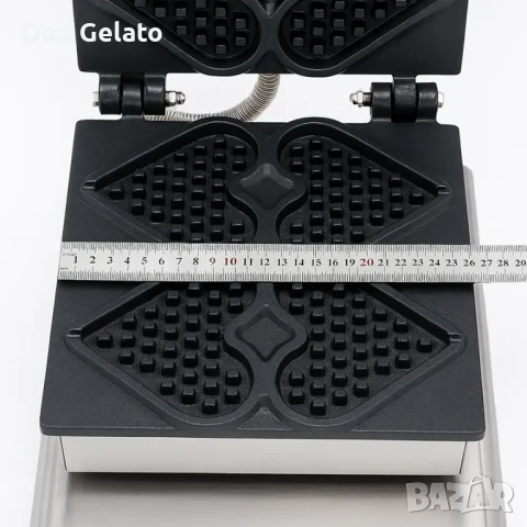 Професионален гофретник с форма на сърца на клечка – Hearts Waffle, снимка 2 - Гофретници - 51268471